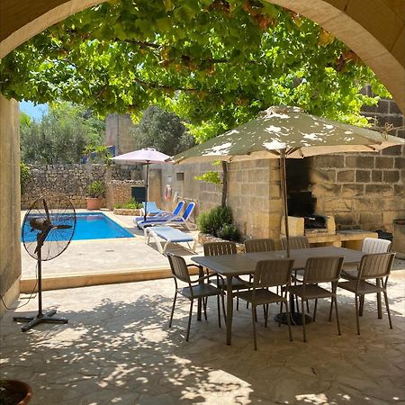 Tal-Masklu Farmhouse Għarb Екстериор снимка