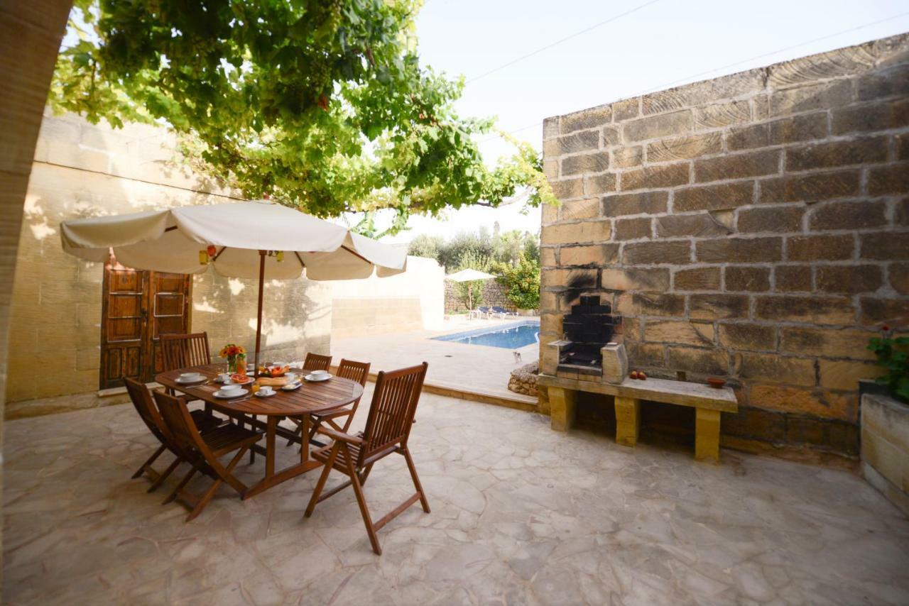 Tal-Masklu Farmhouse Għarb Екстериор снимка