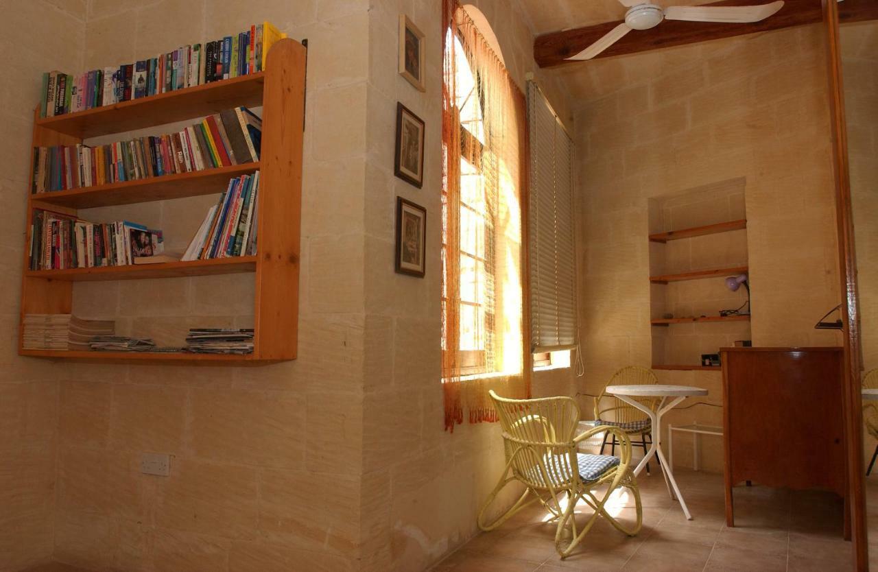 Tal-Masklu Farmhouse Għarb Екстериор снимка