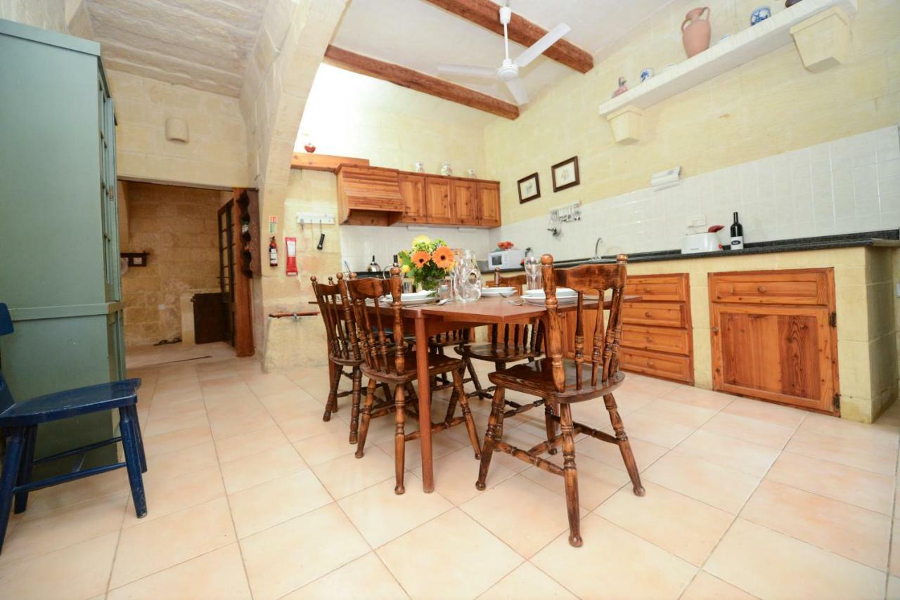 Tal-Masklu Farmhouse Għarb Екстериор снимка